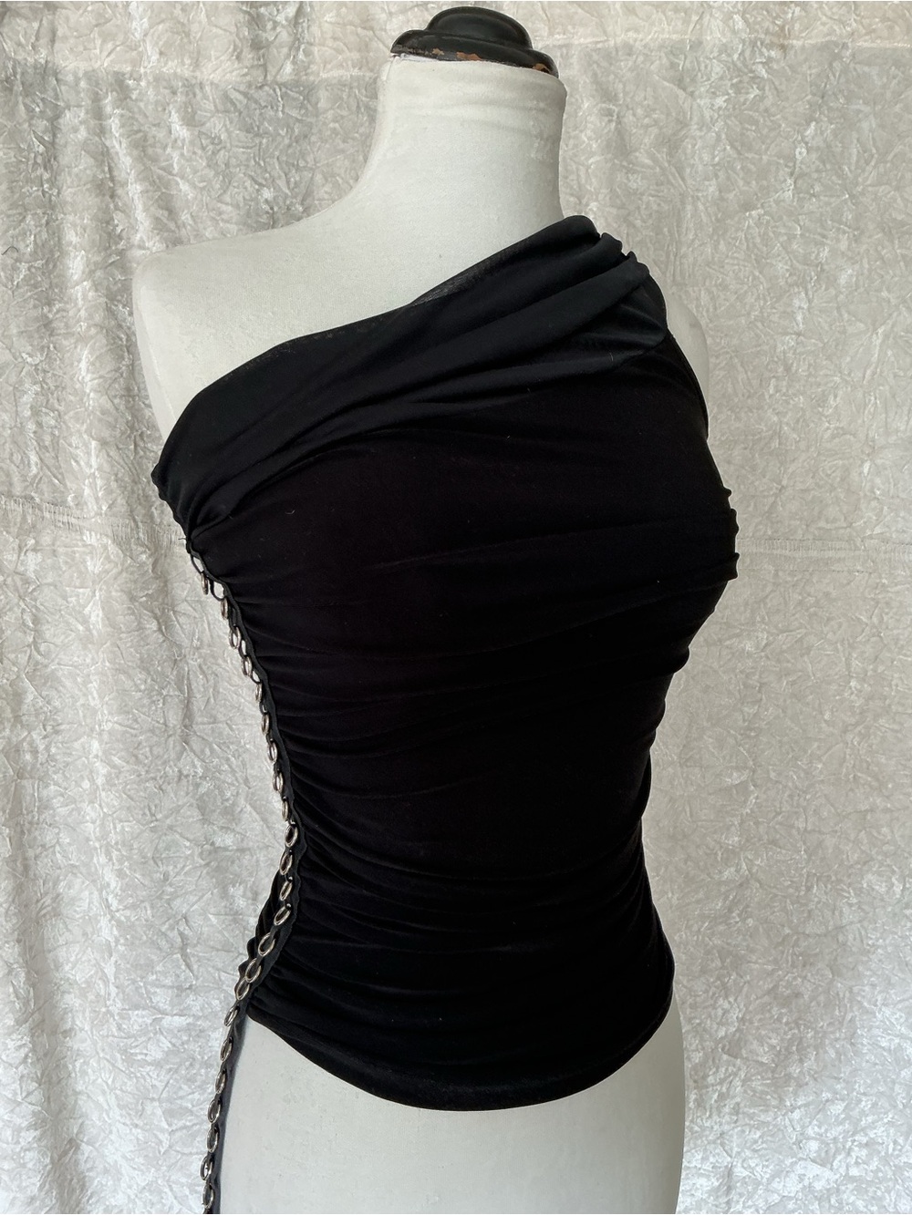 Y2K USA Made One-Shoulder Black Ruched Tank with Chain Detail